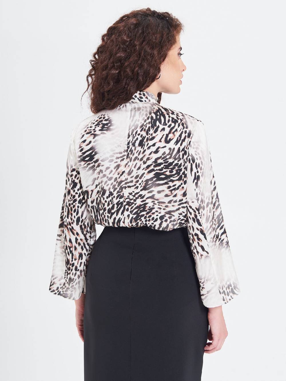 Rinascimento Blusa Curvy Animalier Con Fiocco