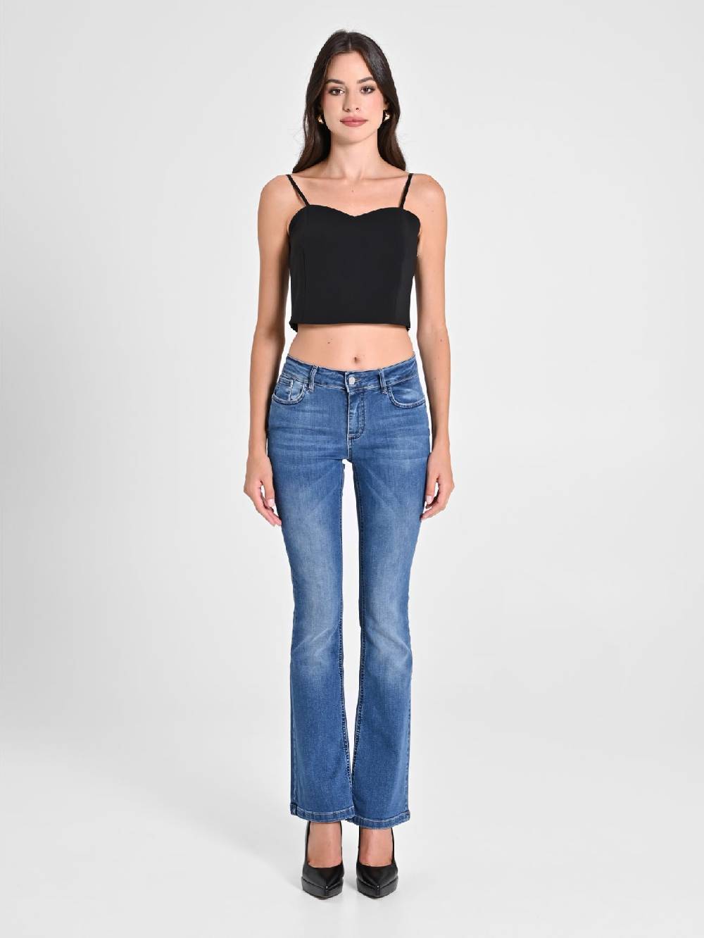 Rinascimento Crop Top Nero Con Scollo A Cuore