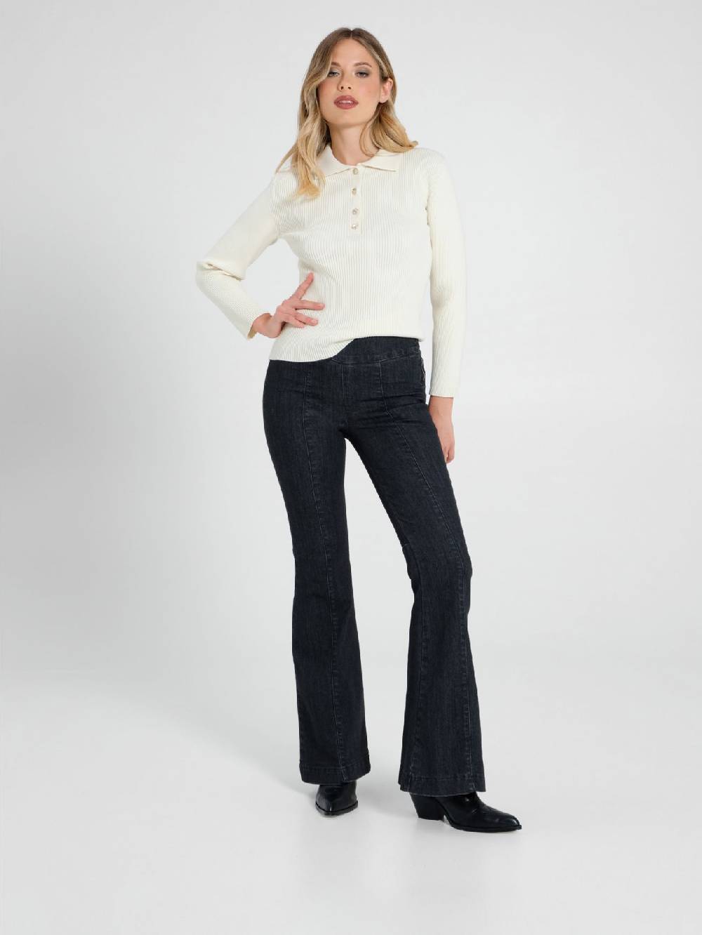 Rinascimento Jeans Neri a Zampa