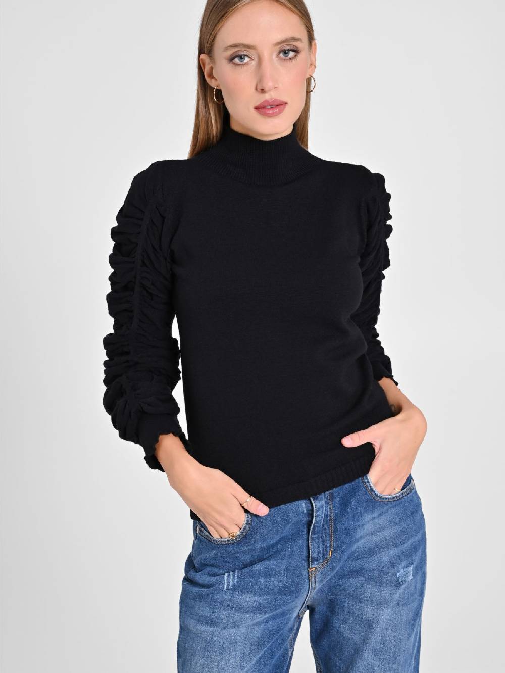 Rinascimento Lupetto Nero con Arricci