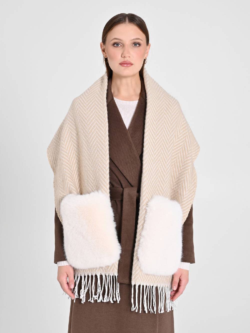 Rinascimento Sciarpa Con Tasca Effetto Pelliccia