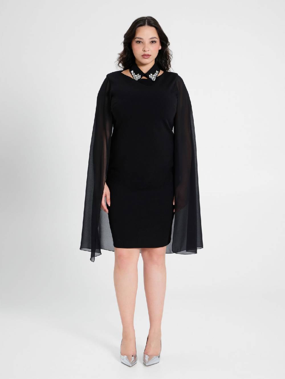 Rinascimento Tubino Curvy Con Mantella E Colletto