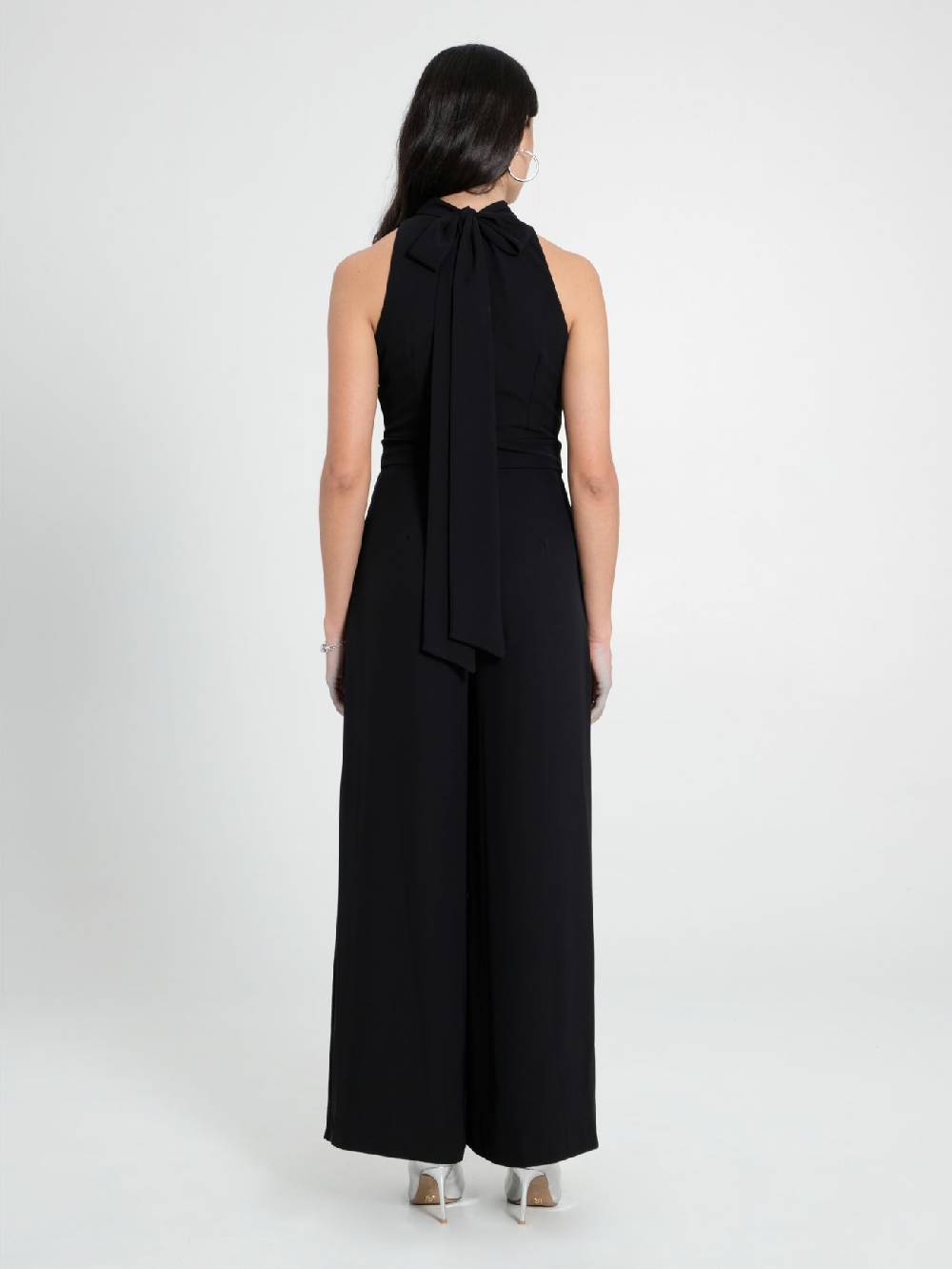 Rinascimento Tuta Pieghe Cucite Nera