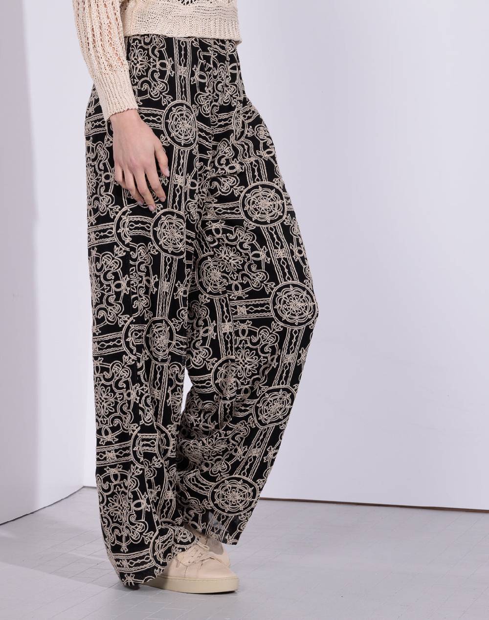 Risskio Eta - Pantalone in georgette ricamata