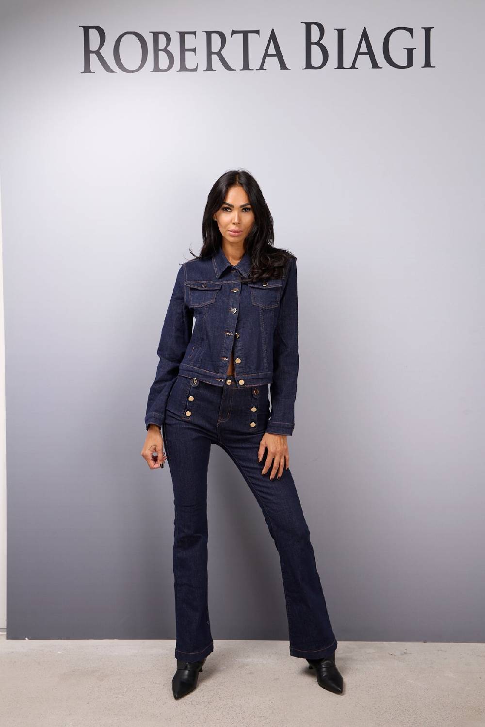 Roberta Biagi COM0603