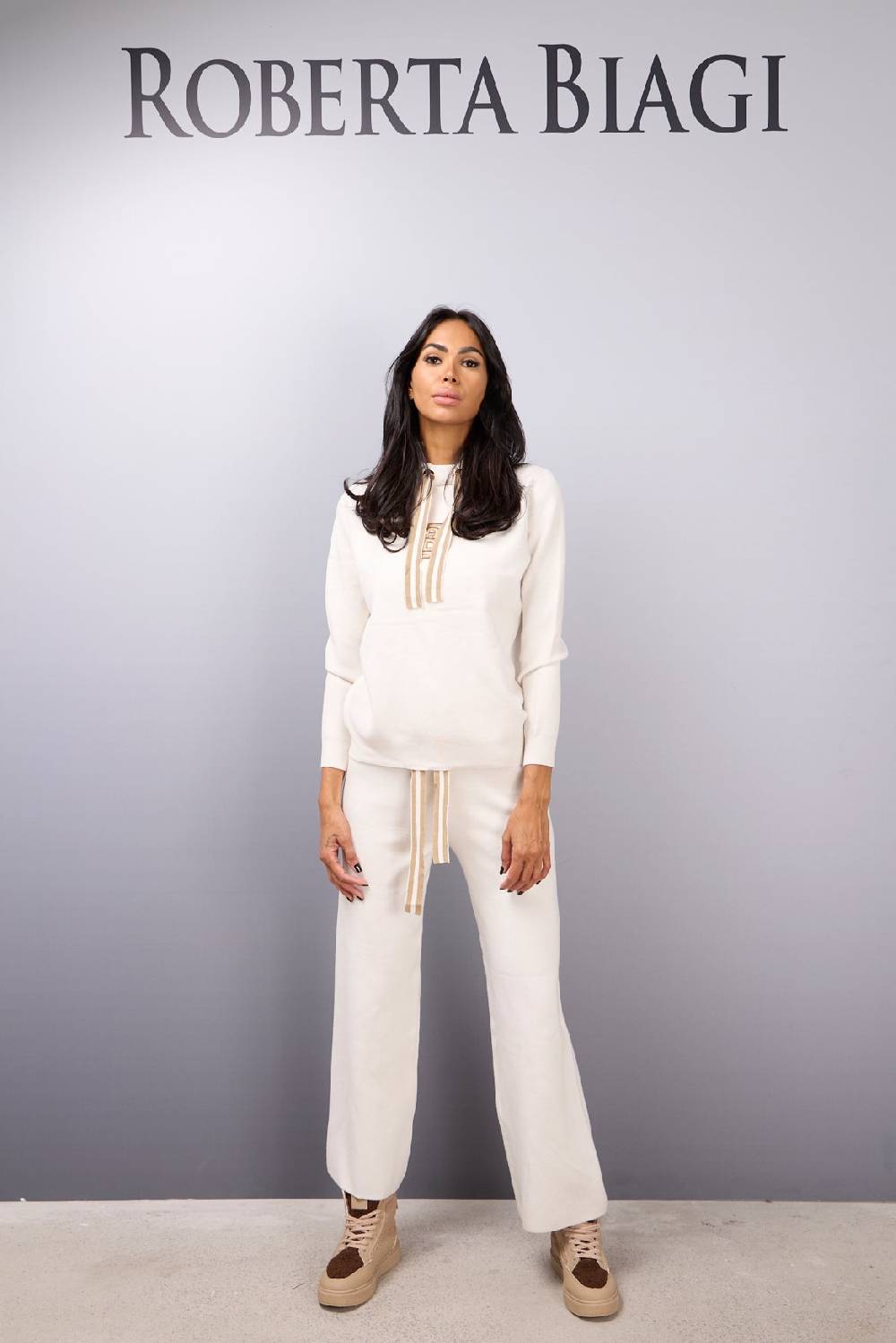 Roberta Biagi COM0628