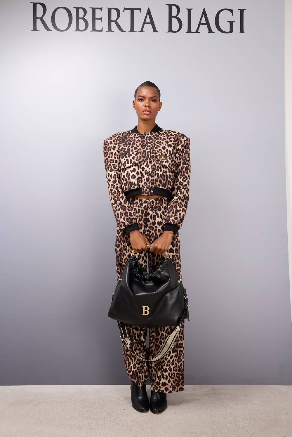 Roberta Biagi COM0639