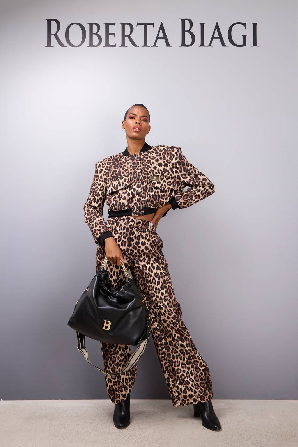 Roberta Biagi COM0639