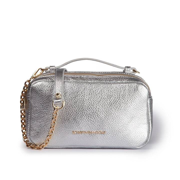 Roberta Gandolfi Brigida camera borsa in pelle con doppio scomparto e tracolla in catena dorata con spallaccio protettivo in pelle Roberta Gandolfi Brigida camera borsa in pelle con doppio scomparto e tracolla in catena dorata con spallaccio protettivo in pelle