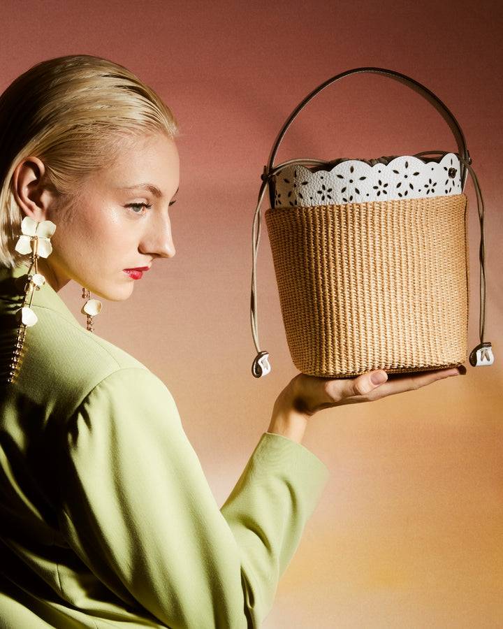 Roberta Gandolfi Diletta Bucket In Rafia Con Balza In Pelle Laserata Con Tracolla Staccabile