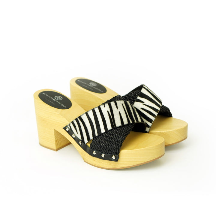 Roberta Gandolfi Diva Zebra sandali in legno incrociato con platform in rafia e pony stampa animalier