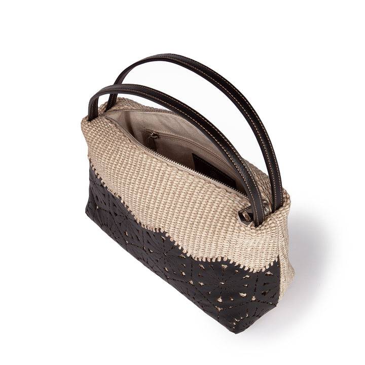 Roberta Gandolfi Giulia Baguette In Rafia E Pelle Il Pannello Tagliato Al Laser è Interamente Cucito A Mano