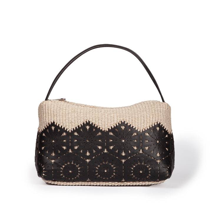 Roberta Gandolfi Giulia baguette in rafia e pelle il pannello tagliato al laser è interamente cucito a mano