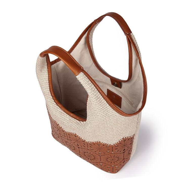 Roberta Gandolfi Giulia Hobo In Rafia E Pelle Il Pannello Tagliato Al Laser è Interamente Cucito A Mano