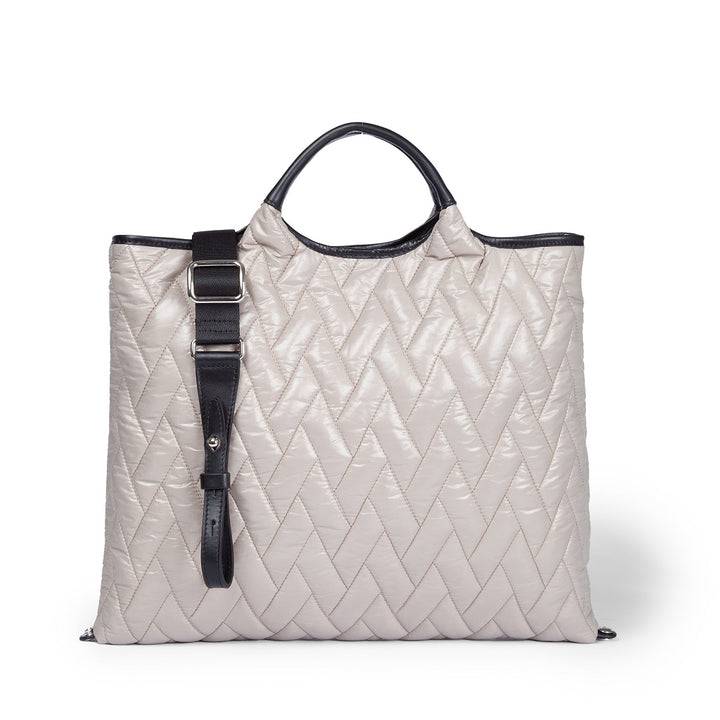 Roberta Gandolfi Joy Puffy borsa trasformabile 5 modelli in 1 in tessuto antigoccia finiture in pelle di vitello e tracolla staccabile Roberta Gandolfi Joy Puffy borsa trasformabile 5 modelli in 1 in tessuto antigoccia finiture in pelle di vitello e tracolla staccabile