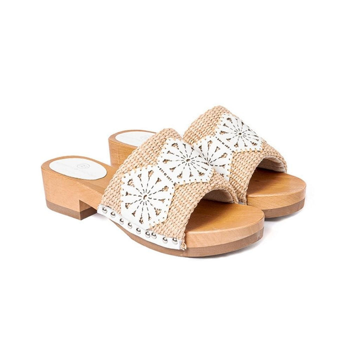 Roberta Gandolfi Sandalo Giulia platform in legno e tomaia in rafia e pelle di vitello laserata con disegno pizzo geometrico