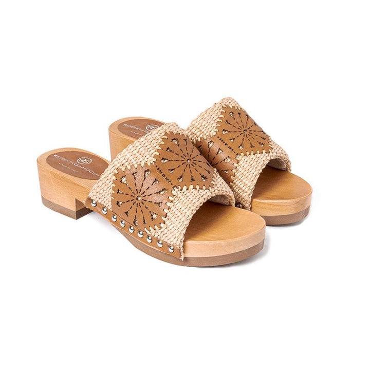 Roberta Gandolfi Sandalo Giulia platform in legno e tomaia in rafia e pelle di vitello laserata con disegno pizzo geometrico