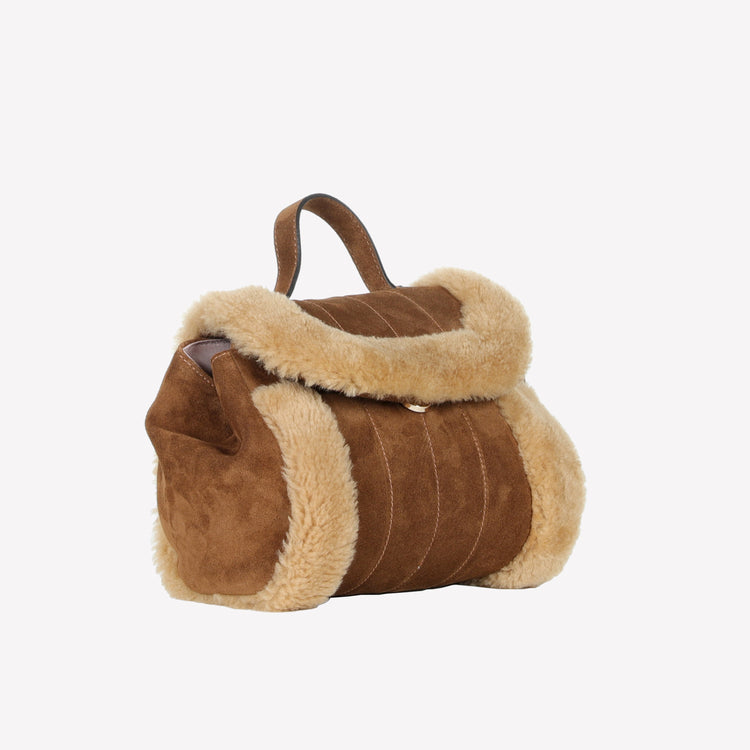 Roberto Festa BORSA CON MANICO IN PELLE SCAMOSCIATA COLOR LIGHT BRUCIATO CON RIPORTI IN MONTONE MIELE NIKA