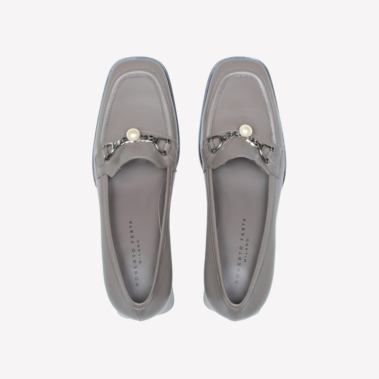 Roberto Festa MOCASSINO IN NAPPA ACACIA CON ACCESSORIO PERLA GERT