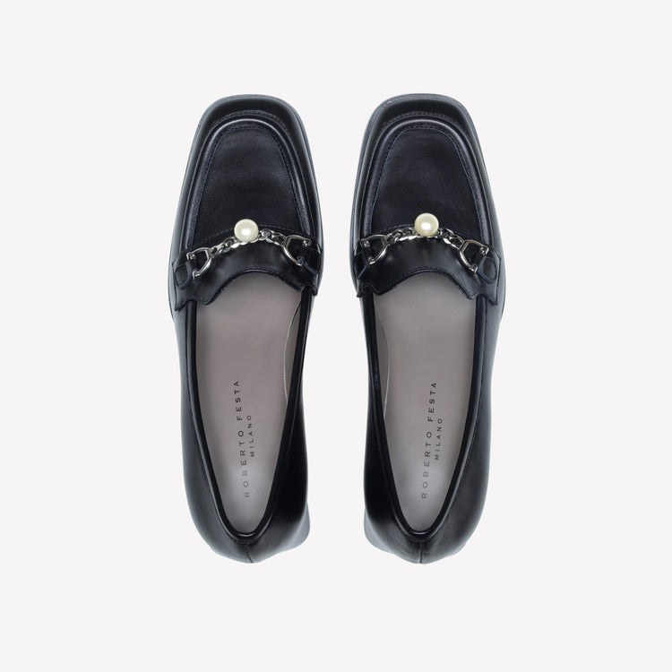 Roberto Festa MOCASSINO IN NAPPA NERO CON ACCESSORIO PERLA GERT