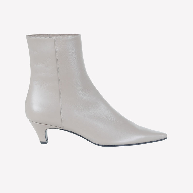 Roberto Festa ANKLE BOOT IN AGNELLO SAMY Roberto Festa ANKLE BOOT IN AGNELLO SAMY
