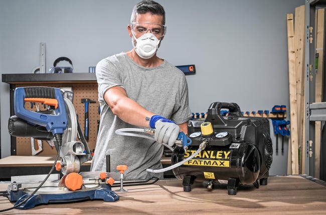 Leroymerlin Compressore Silenziato STANLEY FATMAX DST 101/8/6 1 Hp 8 Bar 6 Litri