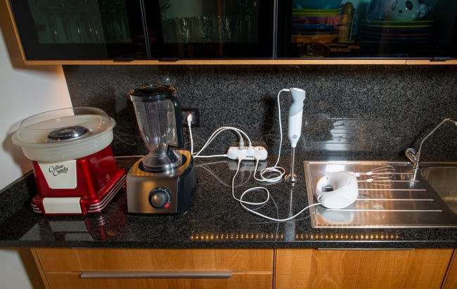 Leroymerlin Multipresa 6 Prese 10/16 Con Cavo 1.5 M Bianca BTICINO