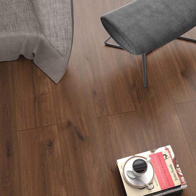 Leroymerlin Pavimento Laminato ARTENS H20 GANDIS Noce Scuro Resistente All'acqua Sp 10mm