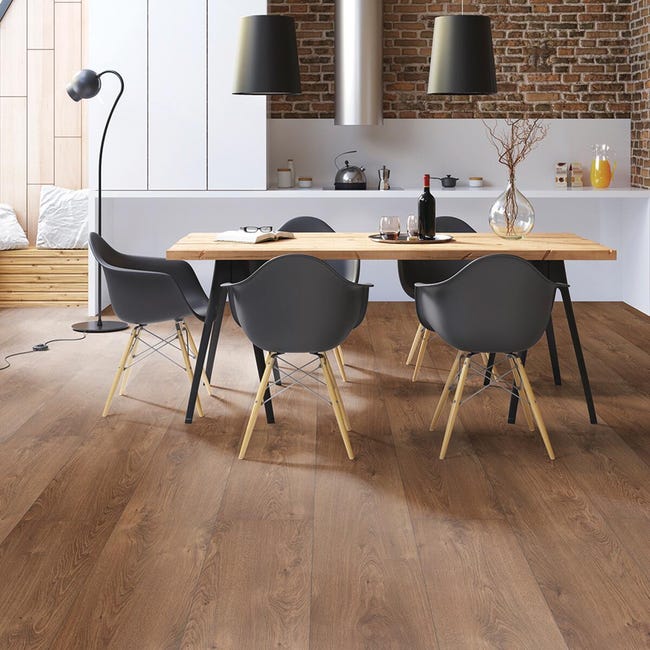 Leroymerlin Pavimento laminato ARTENS Oak redbrown marrone resistente all'acqua Sp 8mm