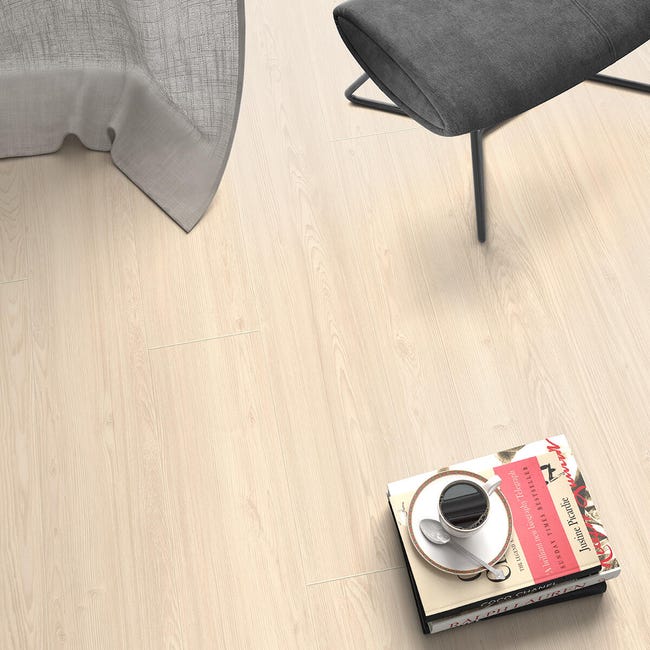Leroymerlin Pavimento Laminato ARTENS Pine Bianco Resistente All'acqua Sp 8mm