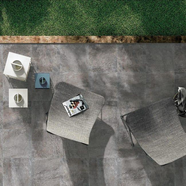 Leroymerlin Piastrella da pavimento esterno Step in gres porcellanato opaco grigio 34 x 34cm Sp. 8.5 mm traffico intenso (pei 4/5) R10