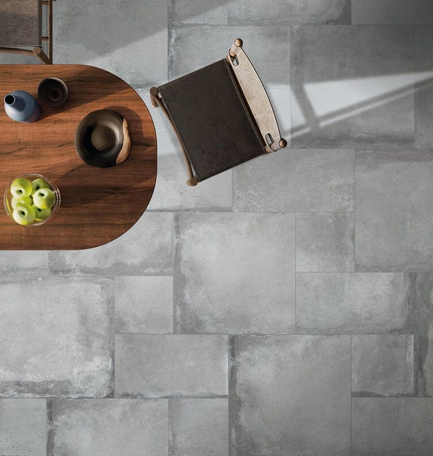 Leroymerlin Piastrella da pavimento esterno VALDORCIA in gres porcellanato smaltato opaco grigio 60 x 60cm Sp. 9 mm traffico intenso (pei 4/5) R11