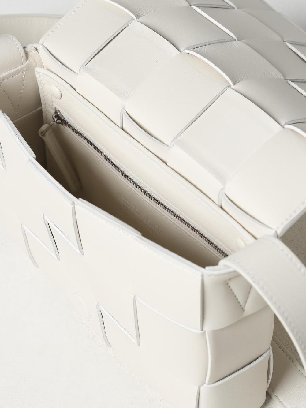 Giglio Borsa Cassette Bottega Veneta In Nappa Intrecciata