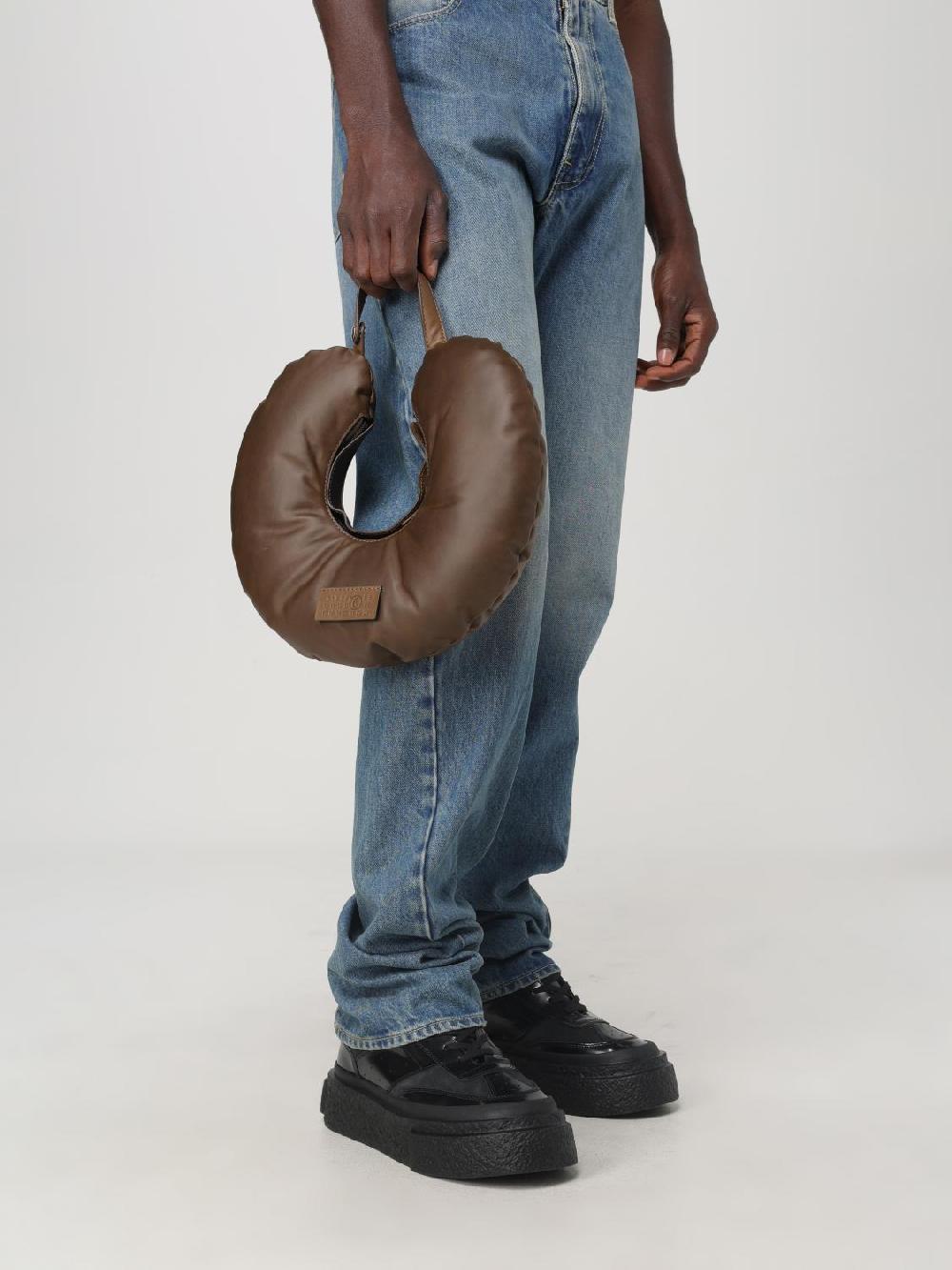 Giglio Borsa Travel Pillow MM6 Maison Margiela In Pelle