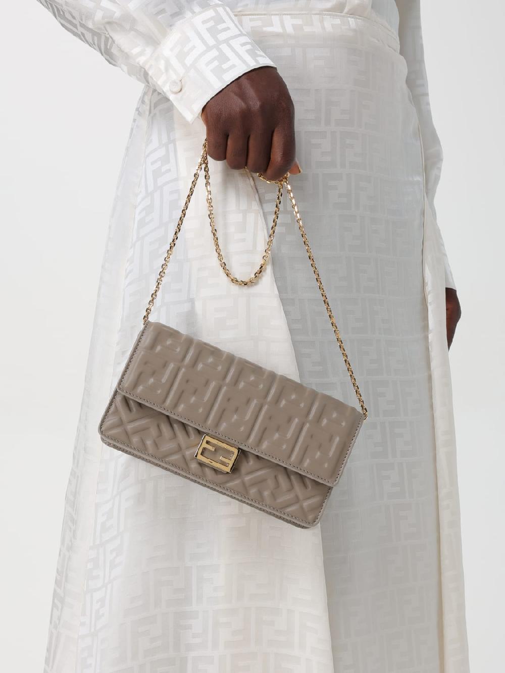 Giglio Borsa Wallet Fendi In Nappa Con Monogram FF All Over