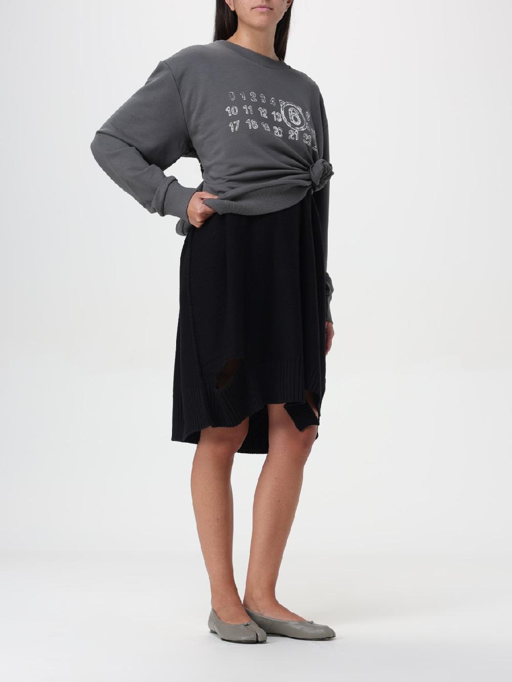 Giglio Abito Con Rotture A V Mm6 Maison Margiela