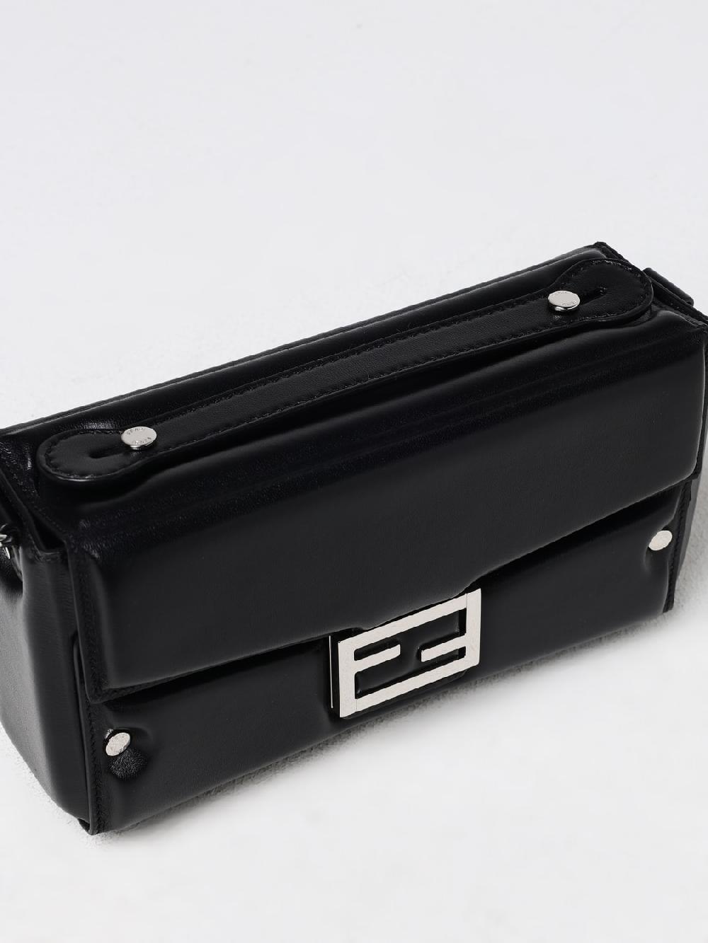 Giglio Borsa Baguette Soft Trunk Fendi In Nappa