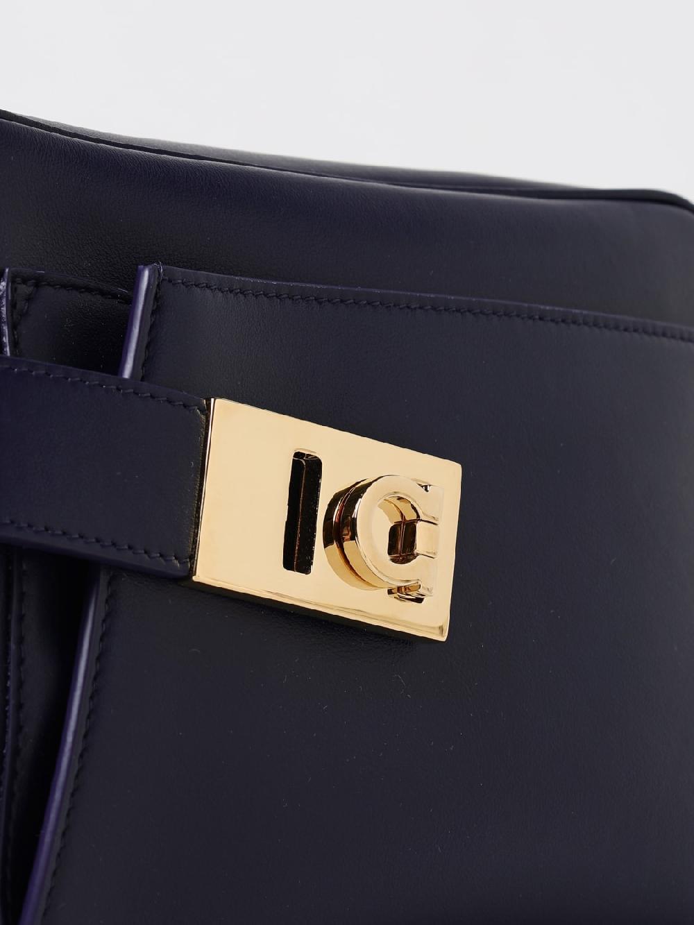 Giglio Borsa Camera Case Ferragamo In Pelle