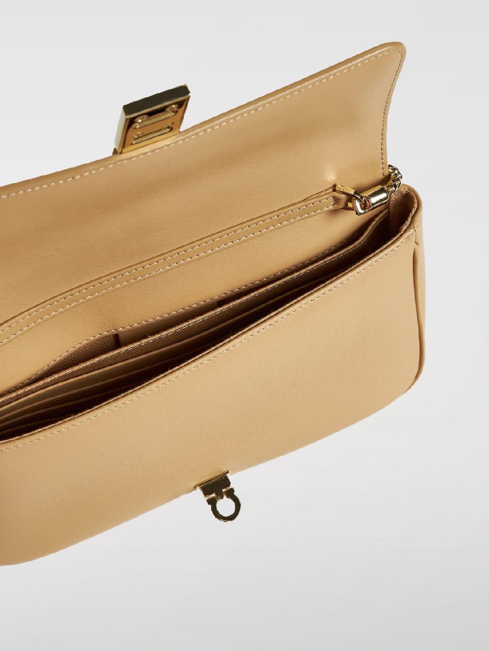 Giglio Borsa Ferragamo In Pelle