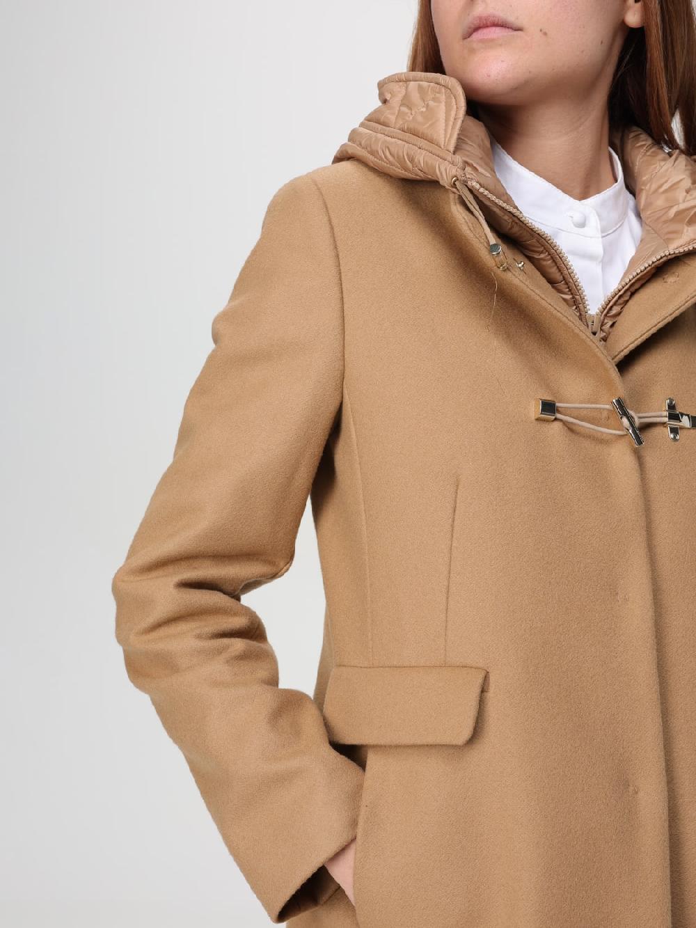 Giglio Cappotto Con Alamari Fay