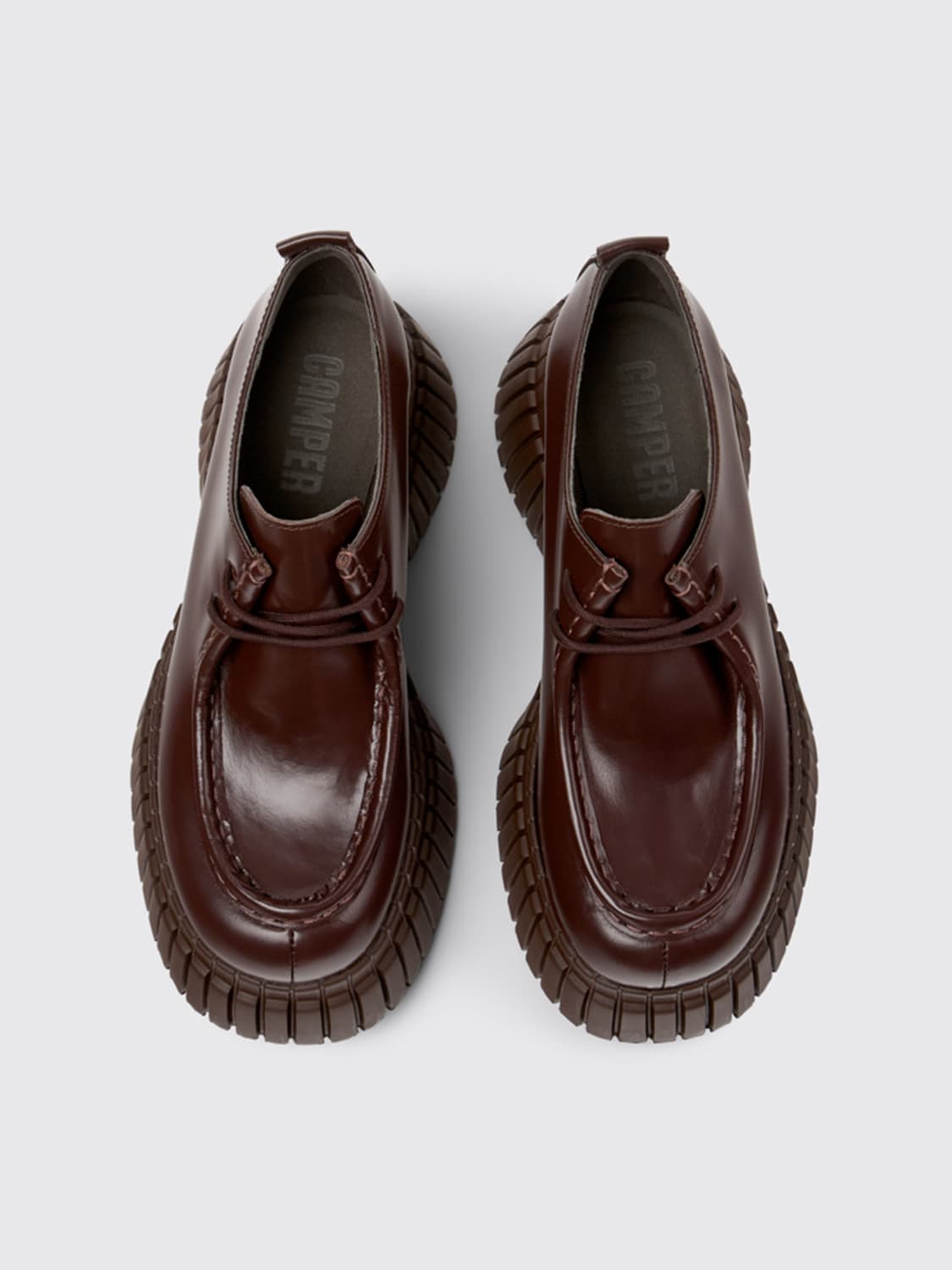 Giglio Derby BCN Camper In Pelle