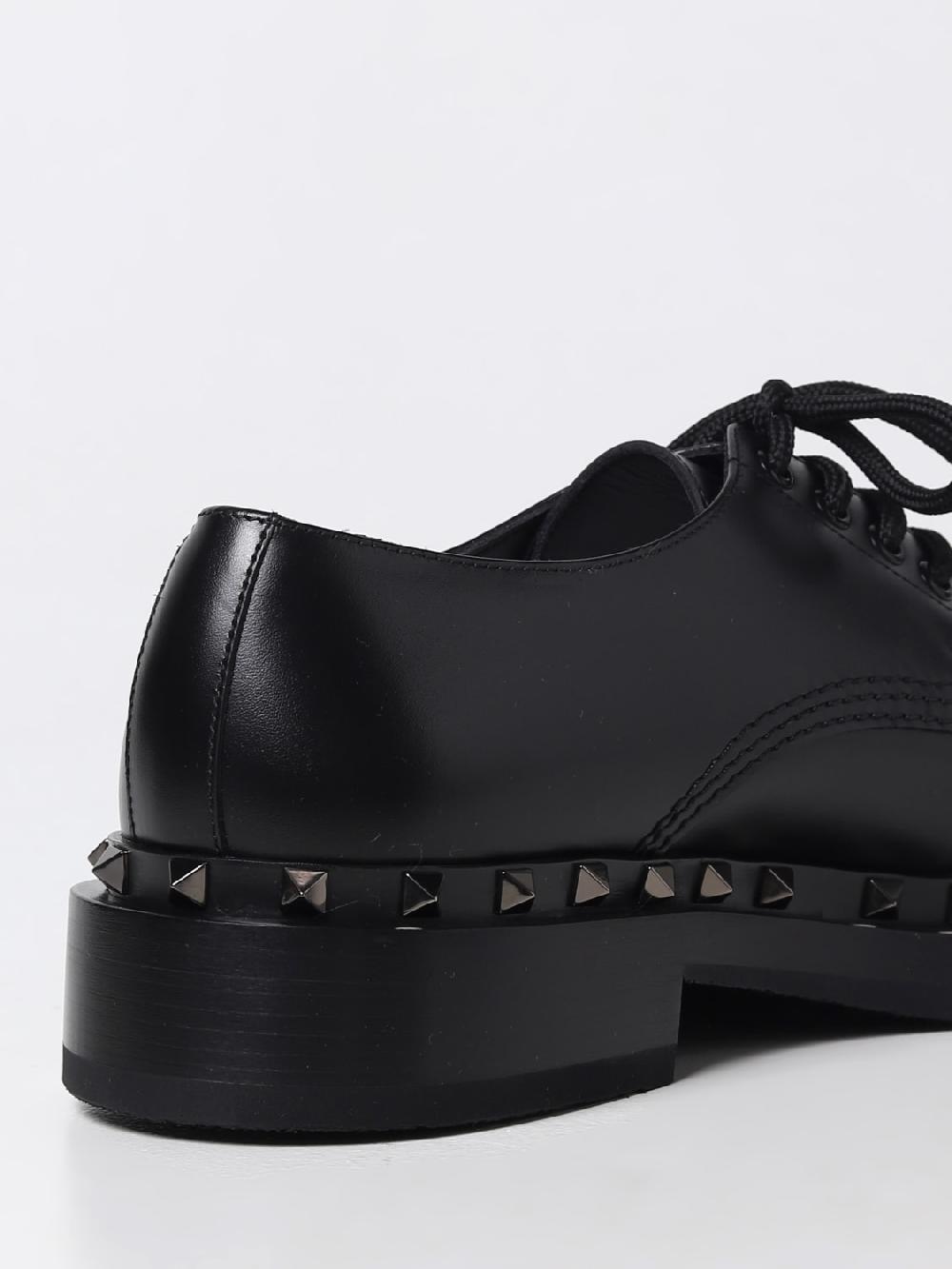 Giglio Derby Rockstud Valentino Garavani In Pelle