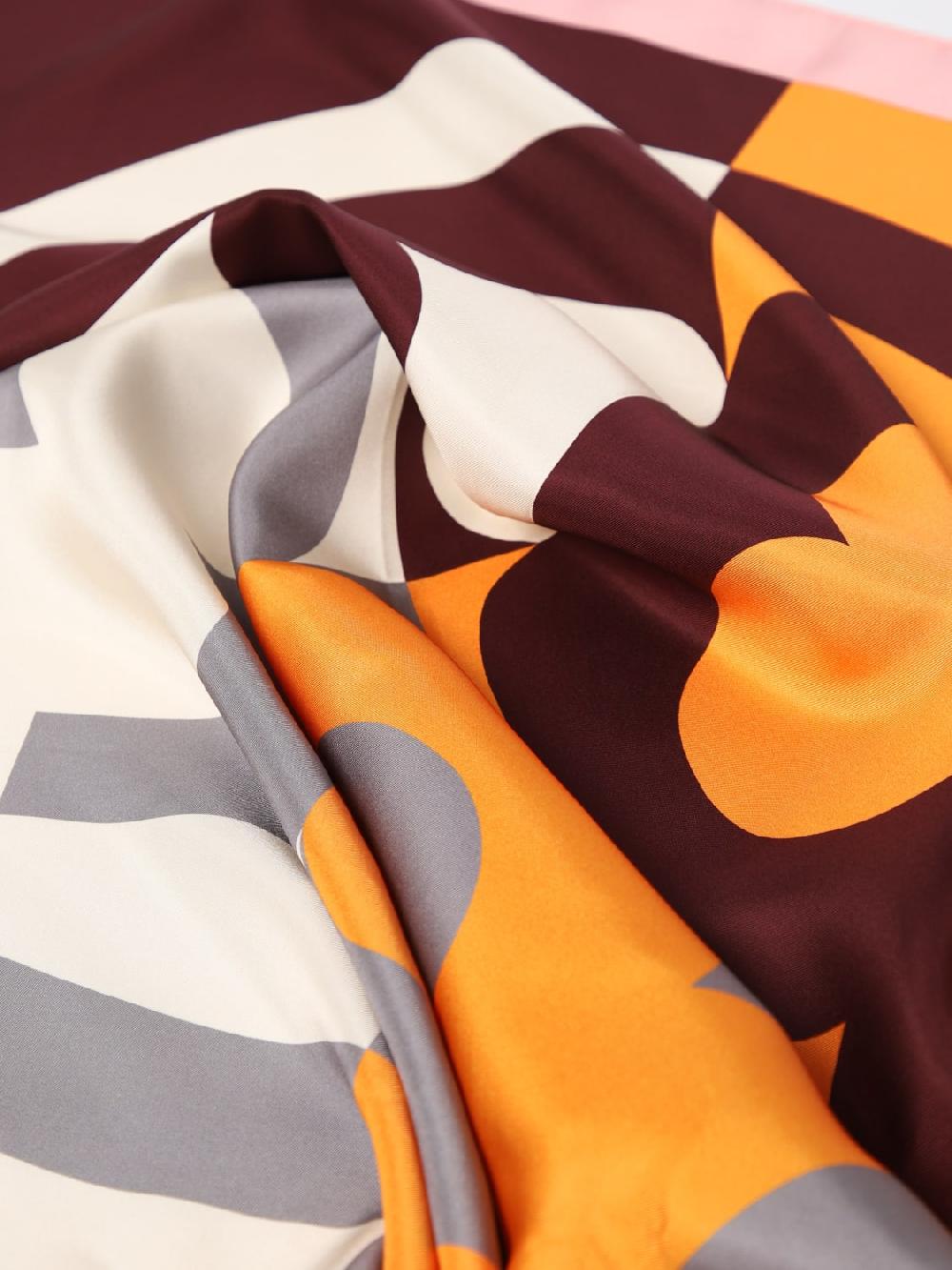 Giglio Foulard Tory Burch In Seta Con Stampa Logo