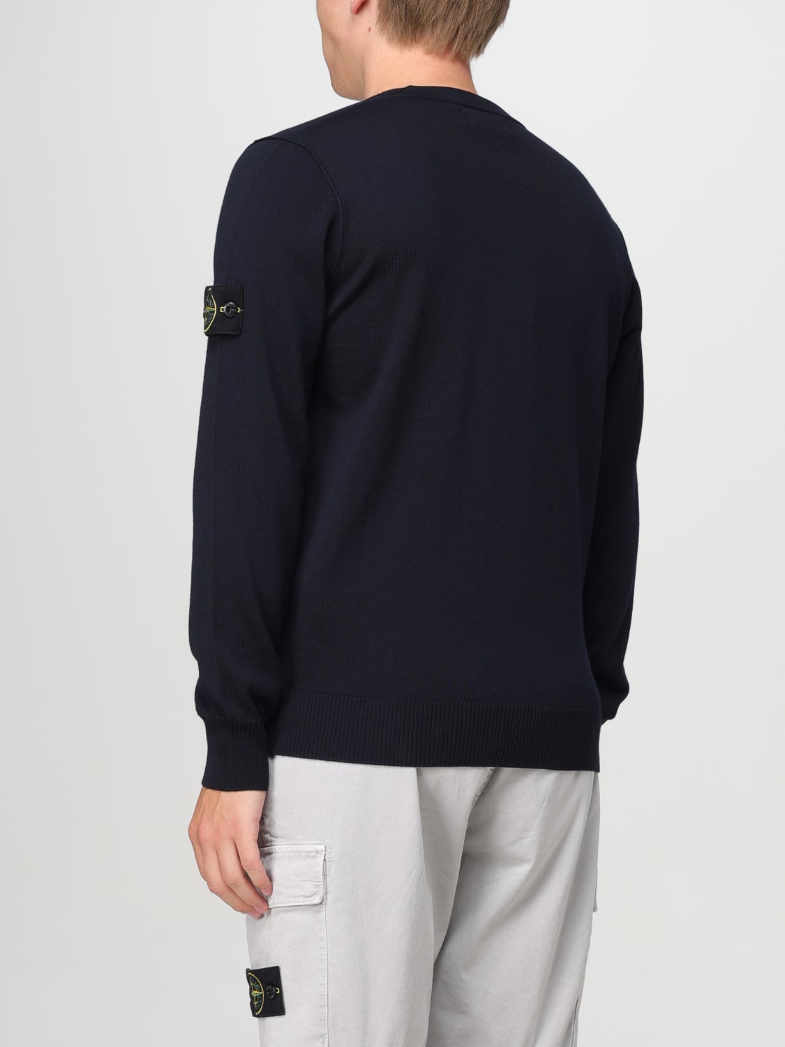 Giglio Maglia A V Stone Island In Lana Vergine