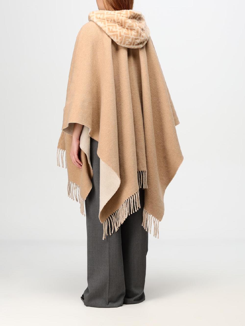 Giglio Mantella Donna Fendi