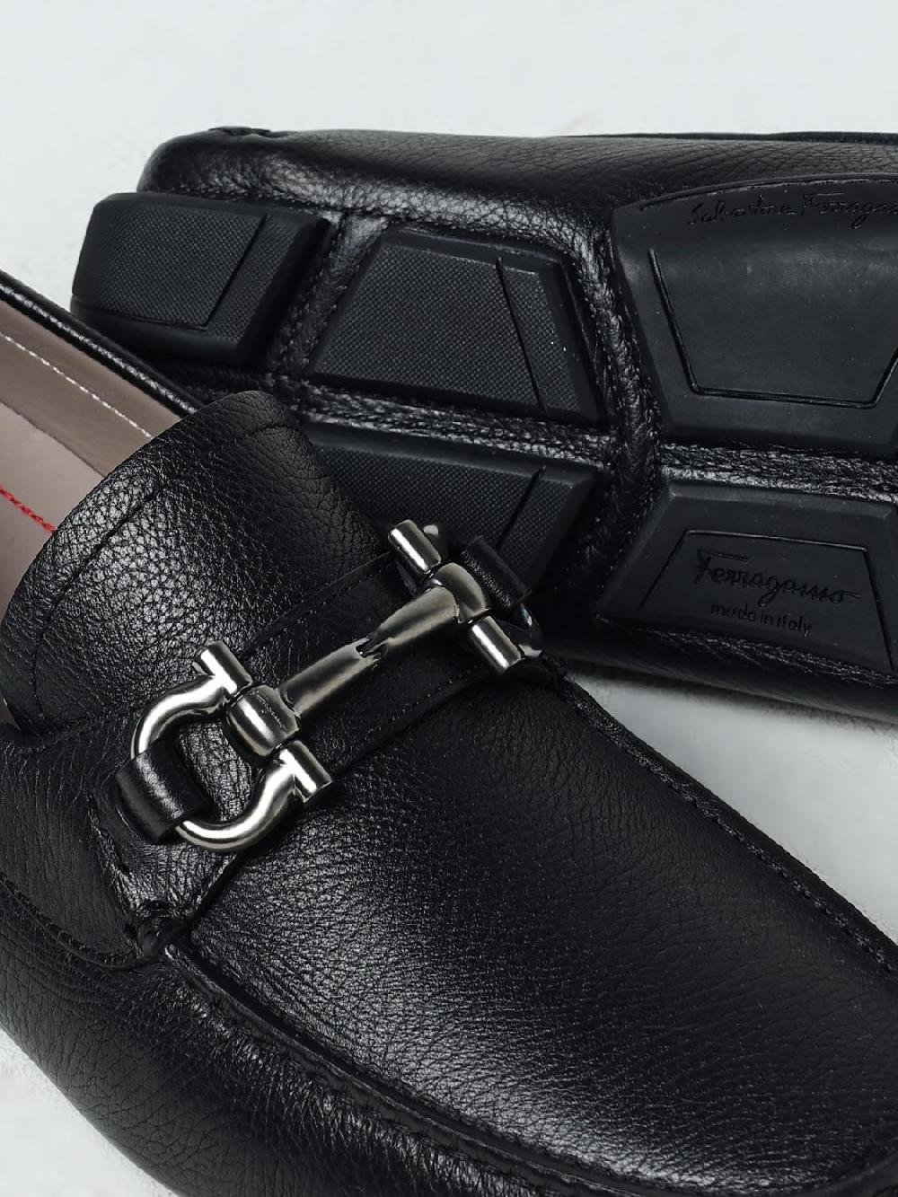 Giglio Mocassino Ferragamo In Pelle A Grana