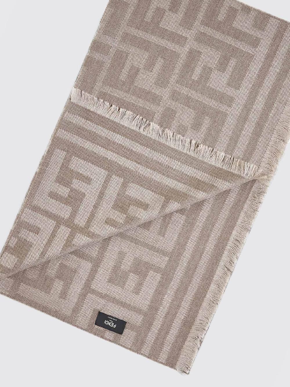 Giglio Sciarpa FF Fendi In Lana Vergine