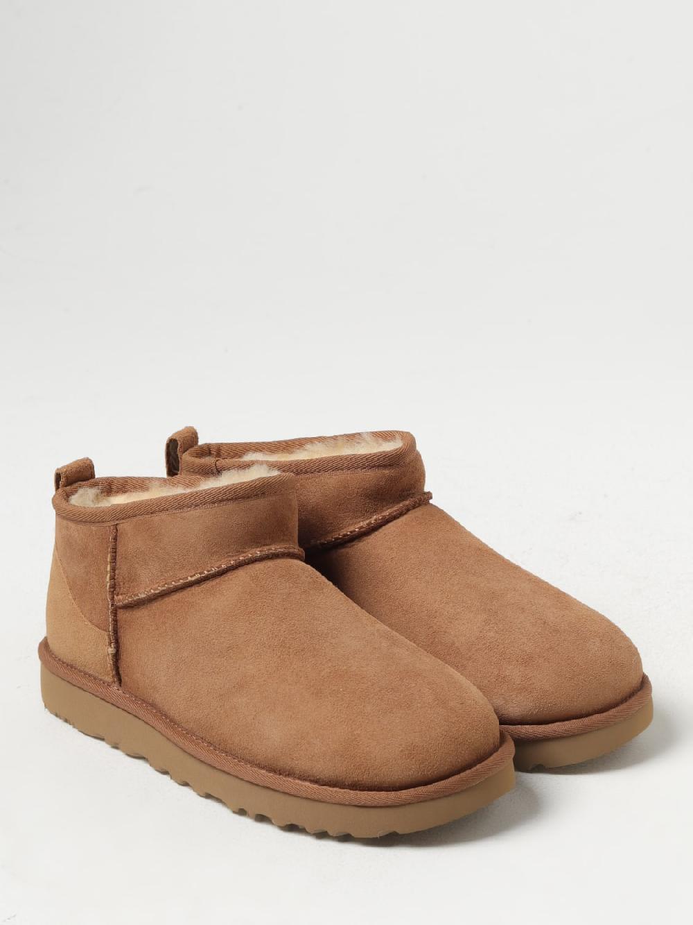Giglio Stivaletto Classic Ultra Mini UGG In Camoscio