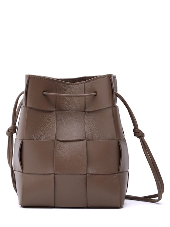 Luisaviaroma Borsa piccola a secchiello Cassette in pelle