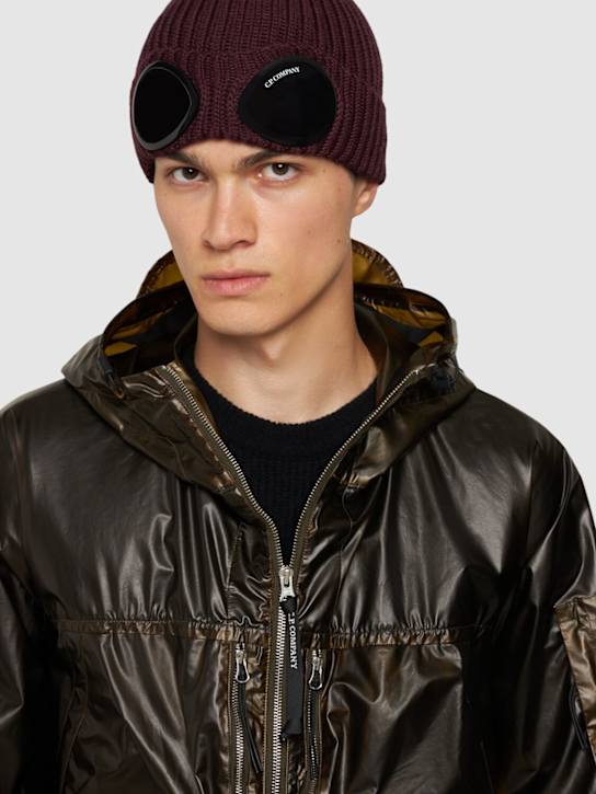 Luisaviaroma Cappello Beanie In Lana Extra Fine Con Lenti